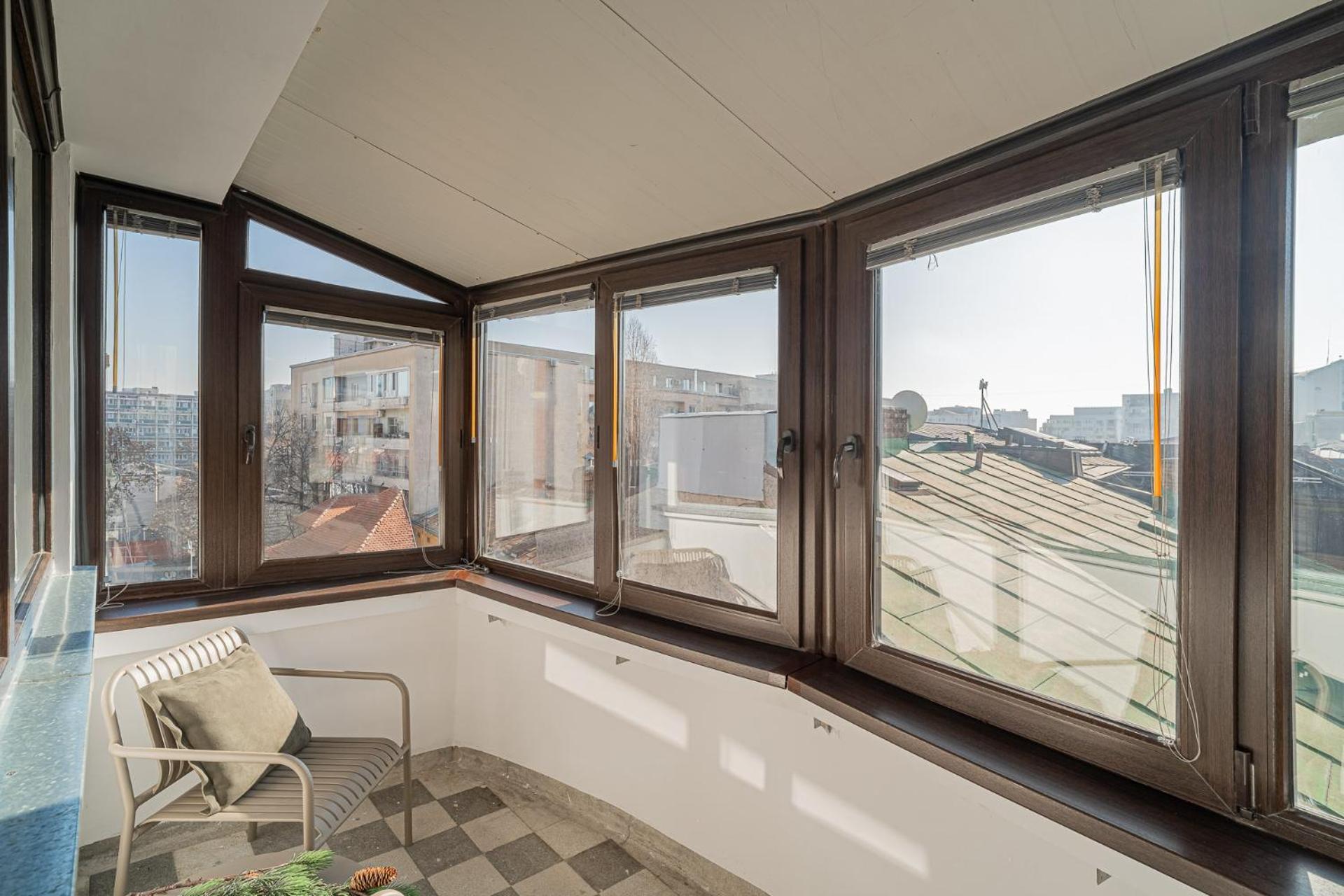 Vibrant & Spacious 3br Lofts On Amzei Square Appartamento *