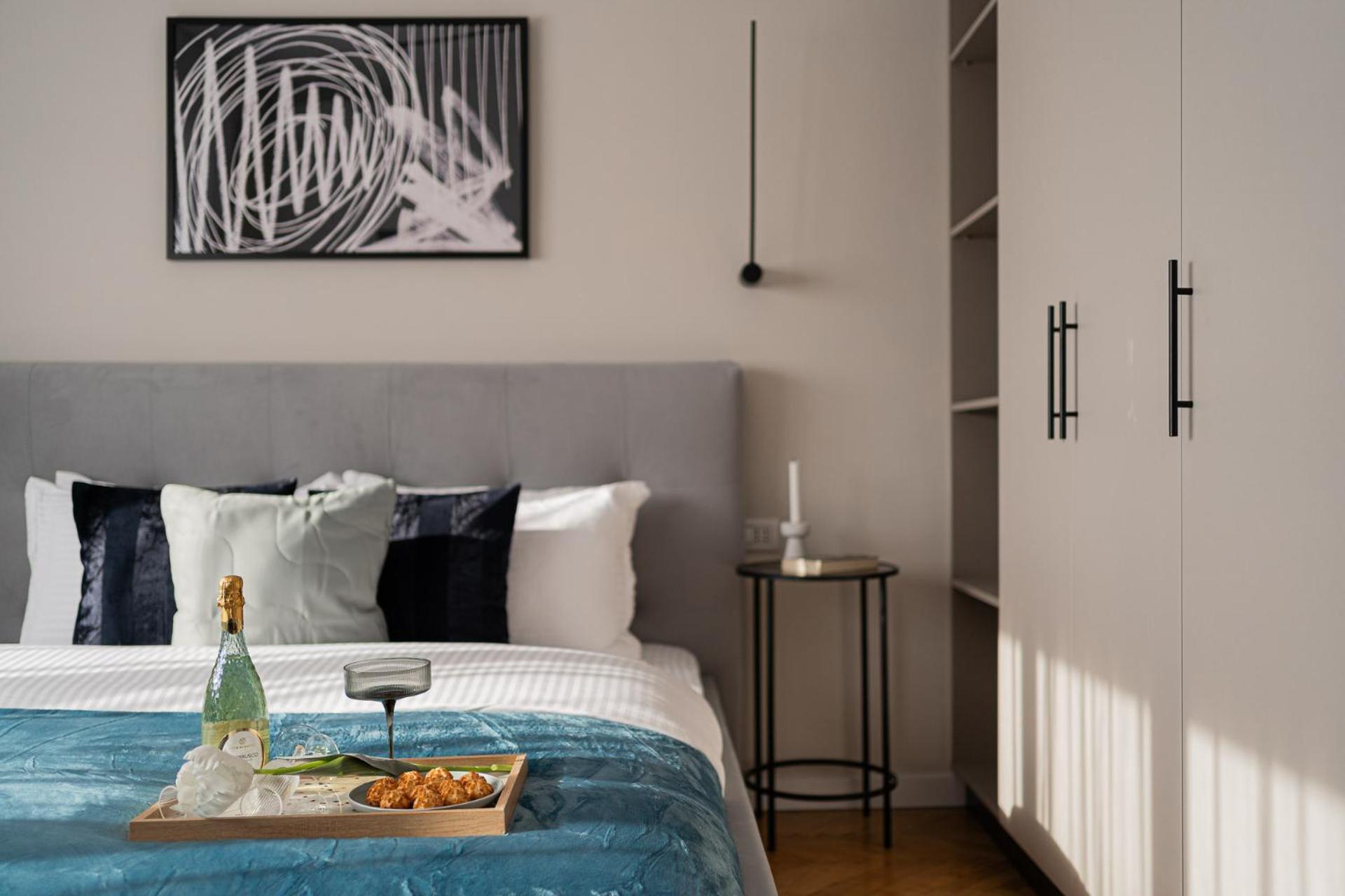 Vibrant & Spacious 3br Lofts On Amzei Square Appartamento Bucarest