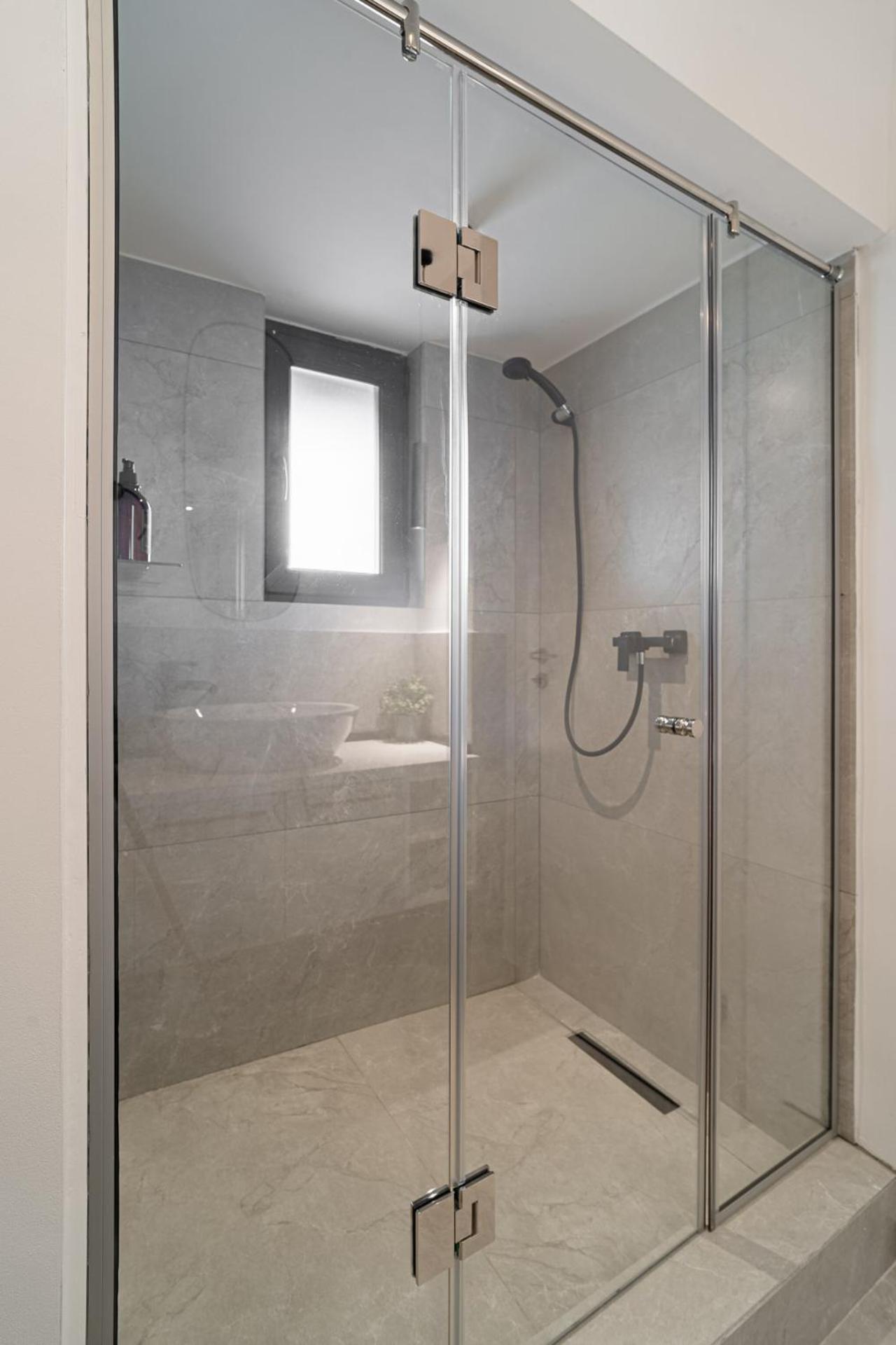 Appartamento Vibrant & Spacious 3br Lofts On Amzei Square *